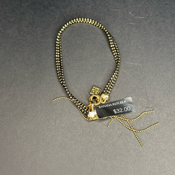 3 for$15 7.5" Women's Banana Republic Gold-Tone Fashion Bracelet - Picture 1 of 5